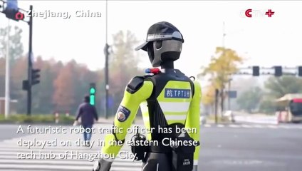 إطلاق أول روبوت بشري لتنظيم المرور في الصين