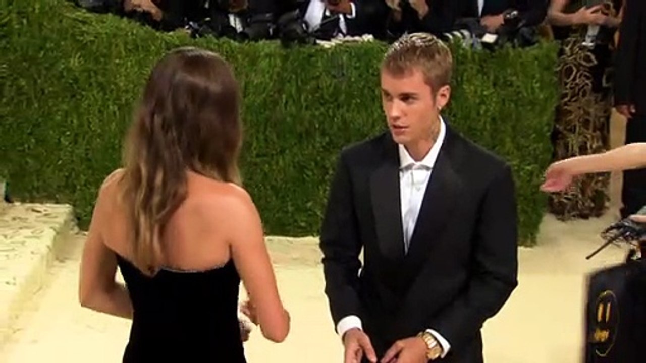 Justin Bieber Seemingly Shades Ex Selena Gomez At His Birthday Party Amid Hailey Drama