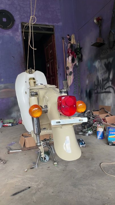 Restoration honda c70