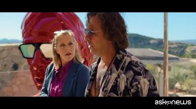 Pronti al ciclone comico Checco Zalone? Il nuovo film Buen Camino esce in un giorno speciale