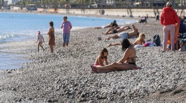 Aralık ayında deniz keyfi yaptılar