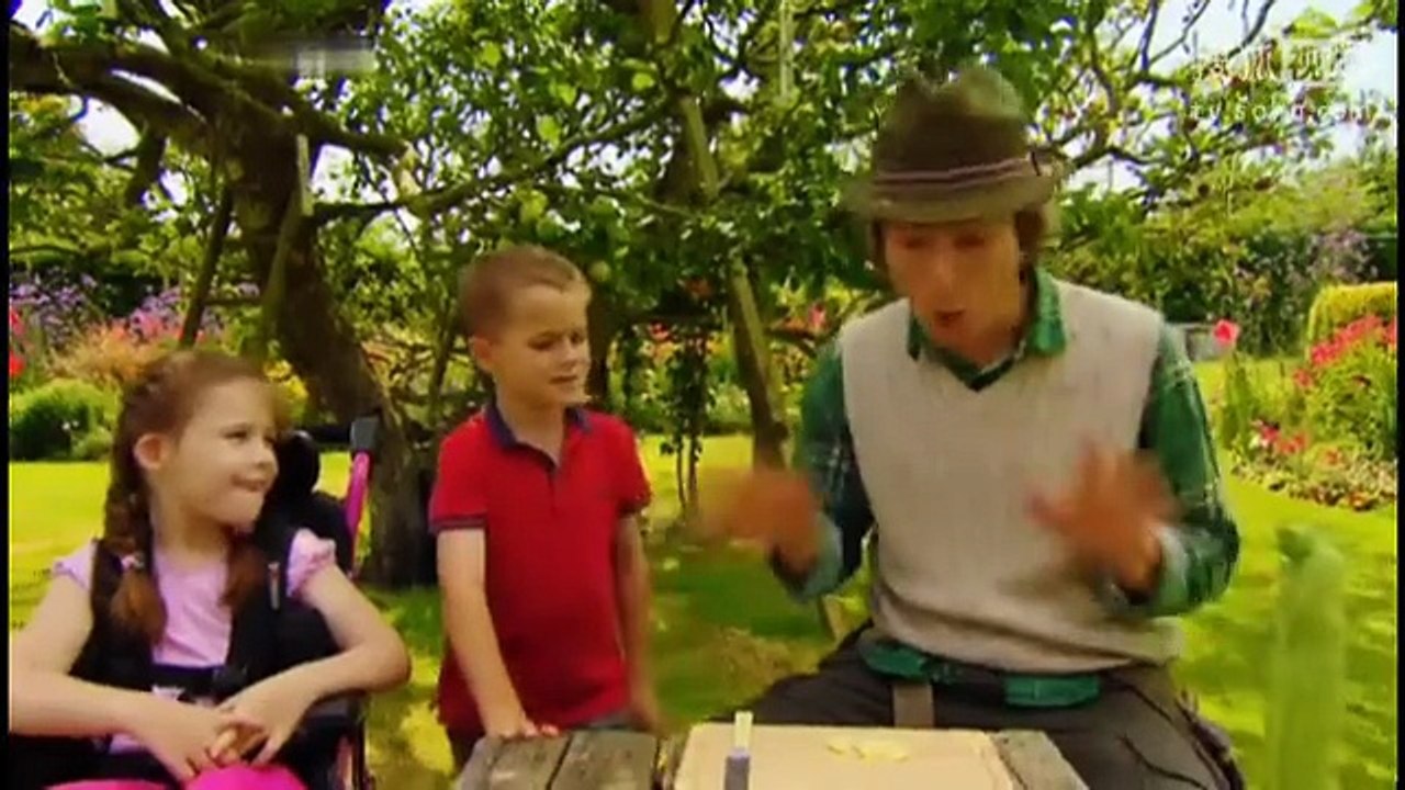 Mr Bloom's Nursery s03e14 Family Photo Tree