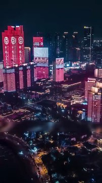 Cold CEO single for 28 years, fell for a pure girl 6 years younger and married her, spoiling her!