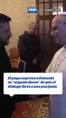 El papa expresa a Zelenski su "urgente deseo" de que el diálogo lleve a una paz justa