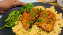 Aaj banana Hy mazaydar chicken Alfredo with white pasta 🍝 *Chicken Alfredo White Pasta Recipe*🍝follow me on Tiktok and Instagram