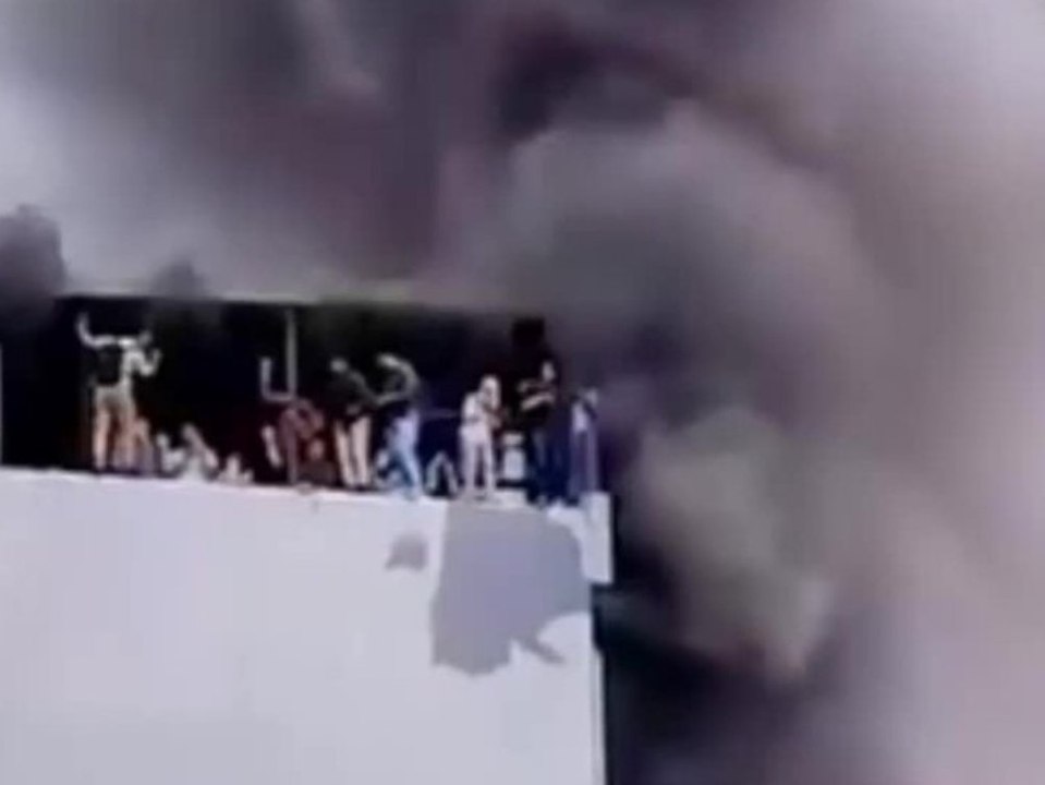 Jakarta: Explodierte Batterie löst einen Großbrand aus