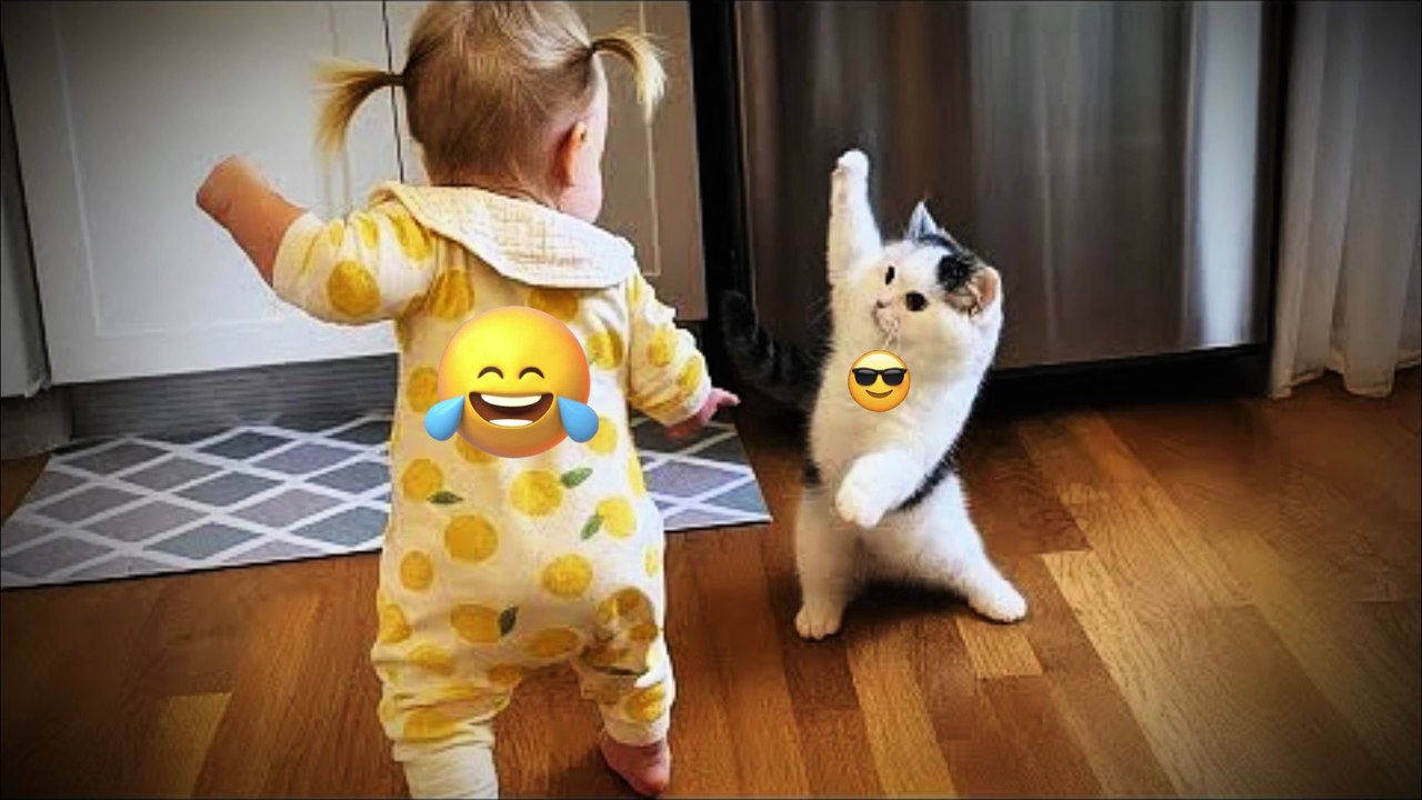 When Your Cat Is Being the BIGGEST BESTIE of Baby 😻
