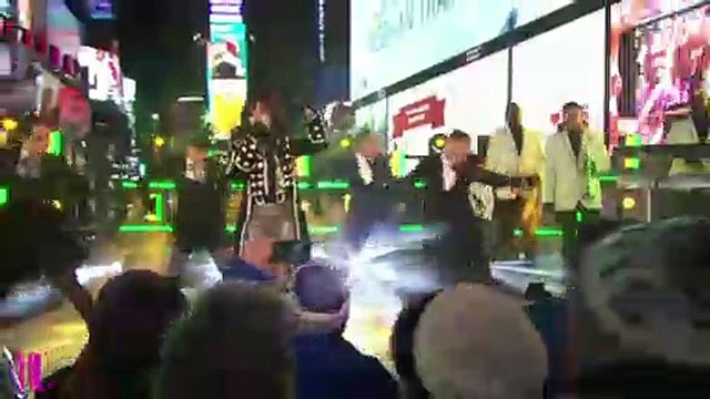 Camila Cabello Awkwardly Flirts With Nick Jonas At Grammys 2018 | Hollywoodlife