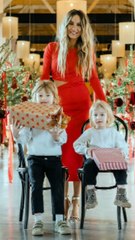 Flavia Mihasan - 01-05.12.2024\Light Veils: ședintă foto (pt. Crăciun), ea și puradeii. Narrative Events.\ La Târgul de Crăciun, cu Mariusică și boracii. \ Seara, la tenis. \Colors Experience \În sufragerie: cadouri, recl. Donna Medical Center