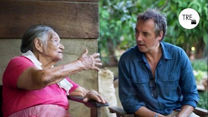 Dan Buettner, experto en longevidad: "La gente centenaria de las 'zonas azules' no hace yoga, pilates ni Crossfit: solo caminan"