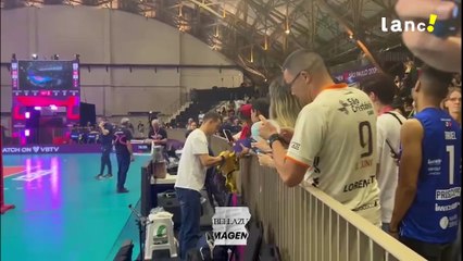 Técnico do Conegliano faz sucesso na Arena Pacaembu