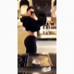 Kylie Jenner Flaunts Insane Abs & Picture-Perfect Booty In New Stunning Video — Watch