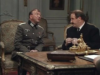 Allo Allo S1 E01 - The Fallen Madonna
