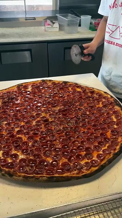Ordered a crispy triple pepperoni pizza 😍