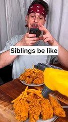 What is the best way to take FRIED CHICKEN from your SIBLING？ Give it to DAD😭❤️🍗｜ CHEFKOUDY
