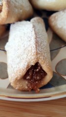 Instant apple tart with tea