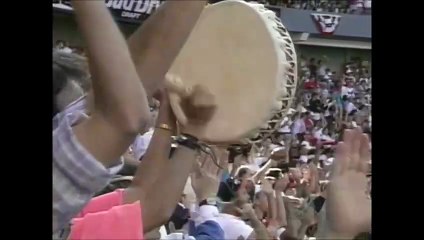 John Smoltz (ATL) steals second for his 1st career postseason stolen base in NLCS Game 3 (10/12/91)