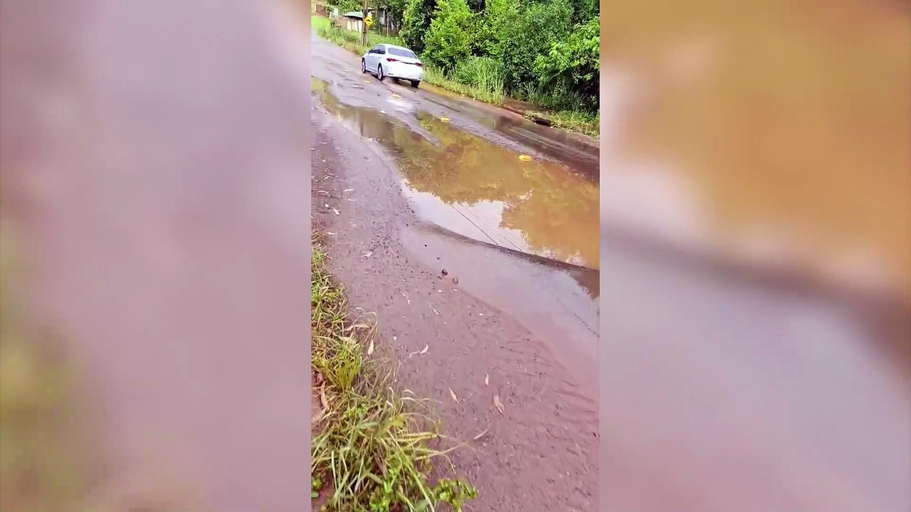 Moradores cobram por melhorias na "baixada" da Rua Universitária, em Cascavel