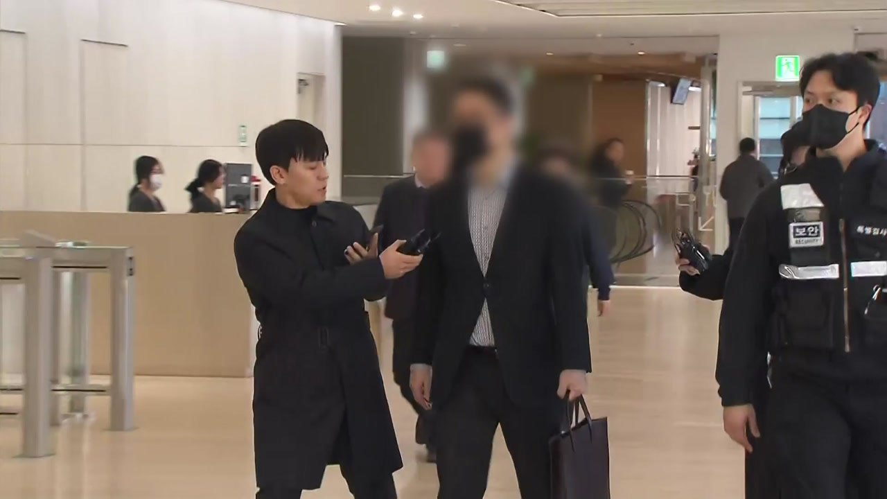 특검, '양평고속도로 의혹' 김건희 오빠 참고인 소환 / YTN