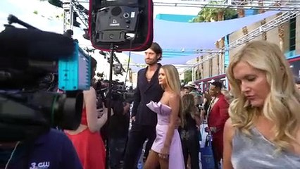 Maren Morris & Ryan Hurd B Roll ACMS Carpet 2019
