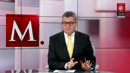 Paracaidista cae en el Centro Histórico de la Ciudad de México