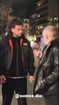 Eric Naulleau interpellé et insulté dans la rue par une personne qui lui demande des comptes sur ses positions sur les musulmans : Il a crié à deux reprises Éric Naulleau, Allah u Akbar!