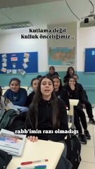 Gençlerden Gençlerden 'yılbaşı' mesajı: Müslümanca duruşumuzu korumak istiyoruz