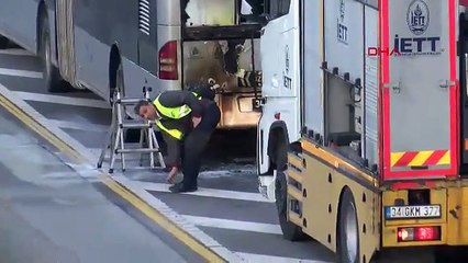 İstanbul'da metrobüste yangın paniği