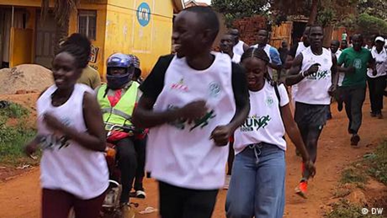 How a 'bee run' is creating a buzz in Uganda