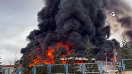 Kırıkkale’de kimya fabrikasında alevler yükseldi! Art arda patlama sesleri