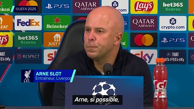 Slot sur Salah : Je n’ai rien dit sur qui devait faire le premier pas