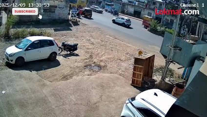 9 वर्षीय बहिणीला सोबत घेऊन कामावर निघालेली गरोदर महिला