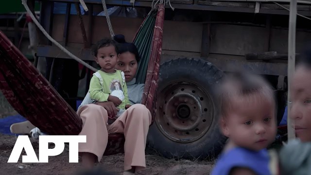 “It’s So Hard to Live Like This”: Cambodian Family Forced Into Trailer After Border Clashes | APT