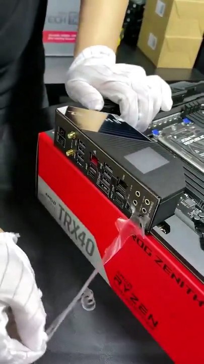 When you drop this monster CPU into the motherboard… you’ll NEVER guess what gets shoved into the case at the VERY END!! 12M people already lost their minds 😱🔥