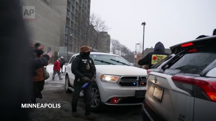 Protesters confront ICE agents in Somali neighborhood in Minneapolis