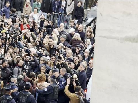 Incident lors de la séance de dédicaces de Nicolas Sarkozy