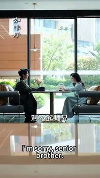 As an adopted daughter adopted by the Fu family, she is also the shameful child daughter-in-law of the Fu family, and when she became an adult, she had a one-night stand with the Fu family's illegitimate son Chi Yan, and after the incident, she urgently s