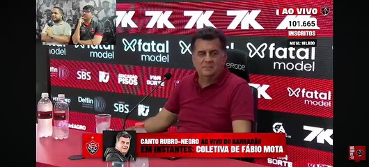 Jogador titular deixa o Vitória e Fábio Mota revela: "Tinha queixas com relação a torcida"