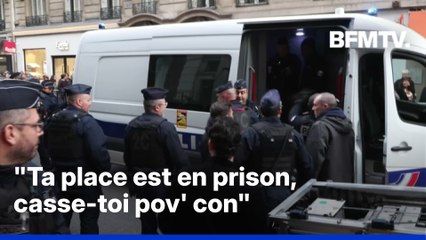 Deux Femen arrêtées lors de l'arrivée de Nicolas Sarkozy pour sa séance de dédicaces