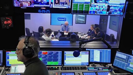 Vidéo sur Noël-nazis : G.Le Bret accuse France Info de vouloir «nazifier les marchés de Noël»