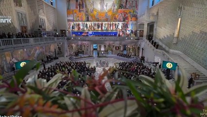 Ingrid de Noruega debuta en la entrega del Premio Nobel de la Paz apostando todo al azul marino