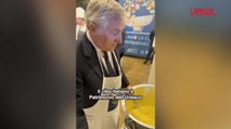 Cucina italiana patrimonio Unesco, Tajani festeggia a New Delhi servendo risotto