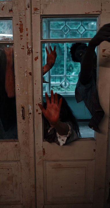 Terrifying, very scary sight  مرعب  منظر مخيف جدا
