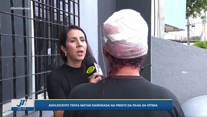 Adolescente tenta matar namorada na frente da filha da vítima