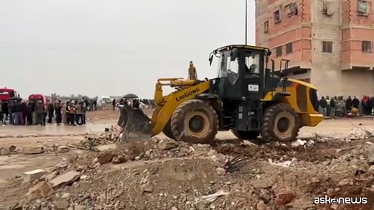 Marocco, crollano due edifici a Fez, almeno 22 morti