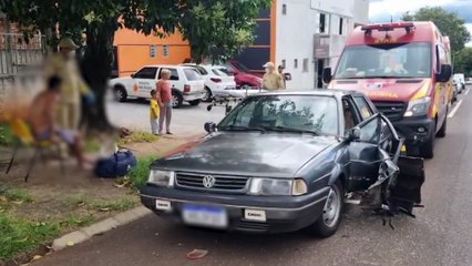 Forte colisão entre Oroch e Santana deixa vítima no Jardim Aclimação, em Cascavel