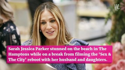 Sarah Jessica Parker Rocks Black Swimsuit In Rare Pics With Twin Daughters