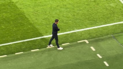 La reacción de Xabi nada más pitar el final del partido con un detalle con Pep que no gustará al madridismo