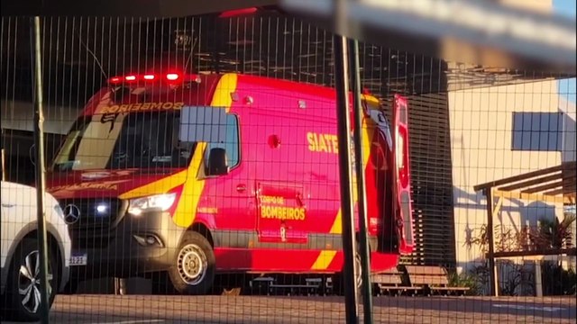 Jovem sofre luxação no joelho após queda em igreja de Cascavel