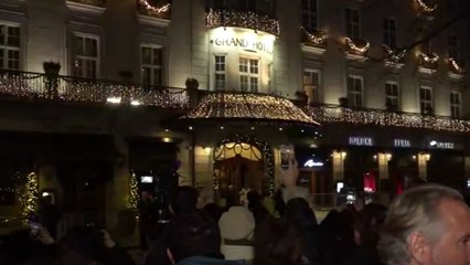 En imágenes | Sigue la expectativa por el saludo de María Corina Machado en Oslo, Noruega